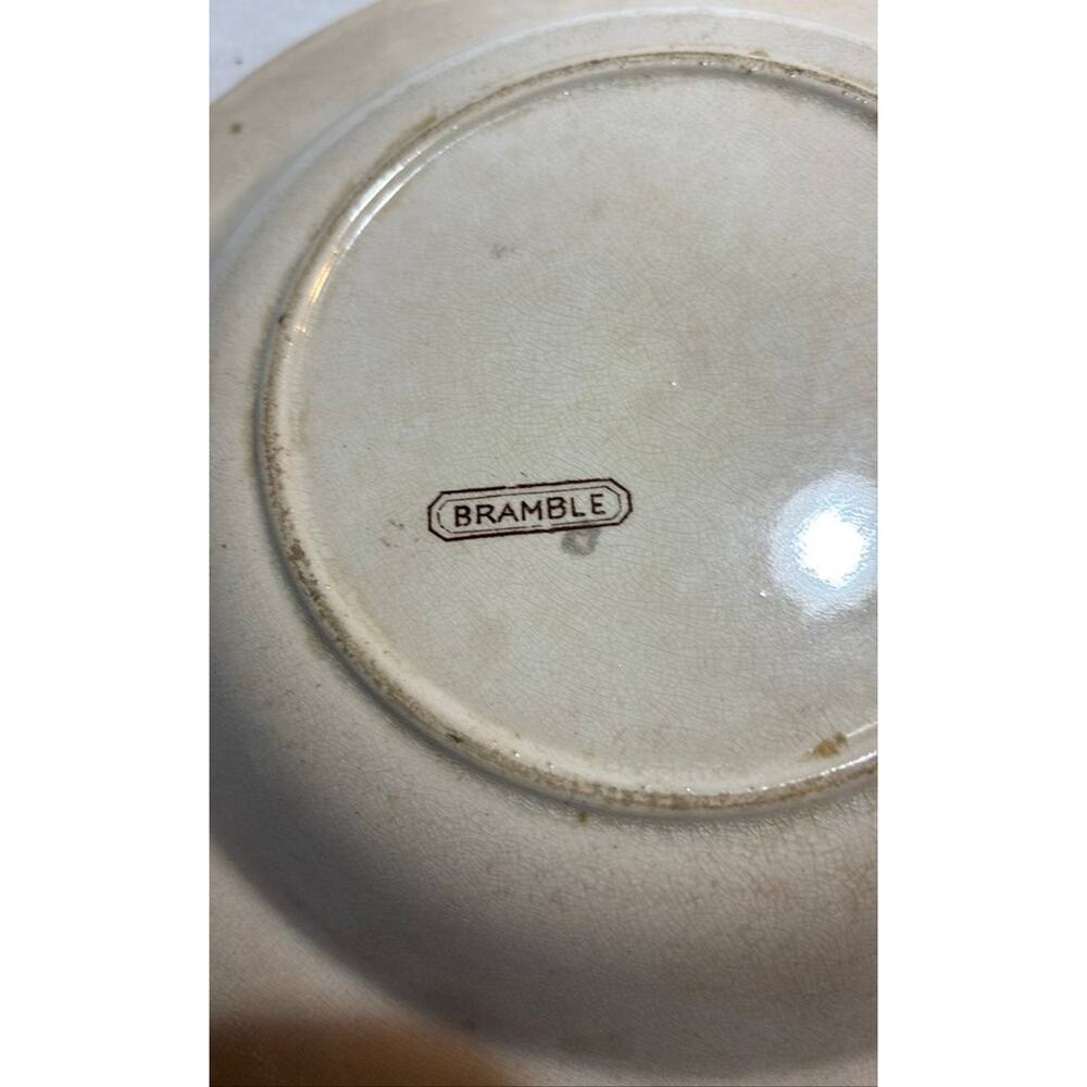Antique Bramble Pattern Ceramic Plate - Picture 2 of 5